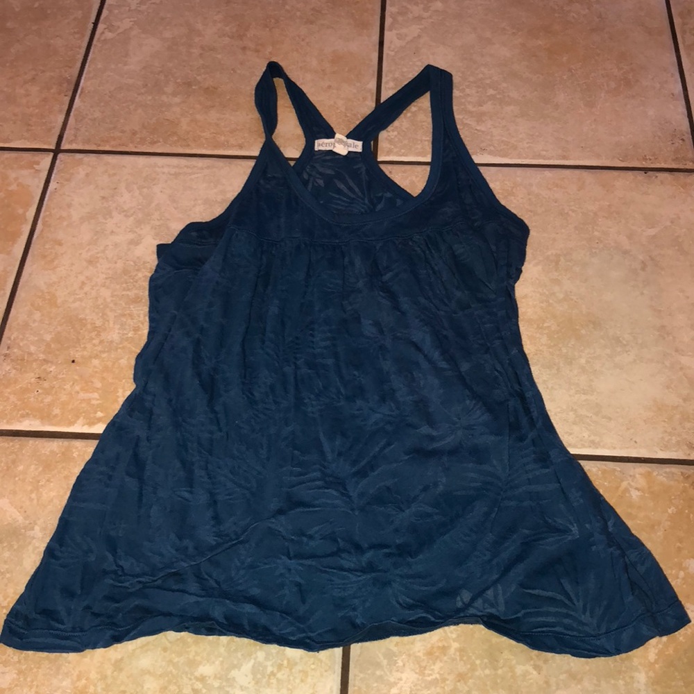 Perfect for summer, and in great condition!